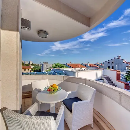 Vulin 4* Pula
