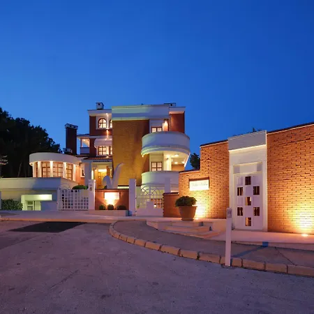 Vulin 4* Pula