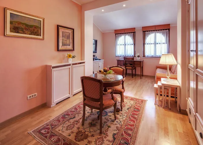 Πανσιόν Vulin 4*